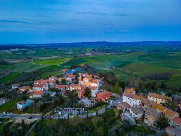 Vista aerea di Lajatico, città medievale toscana